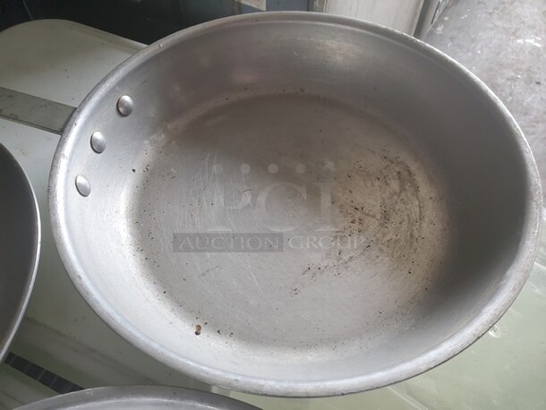 Fry pan 12"X10" - Image 4 of 4