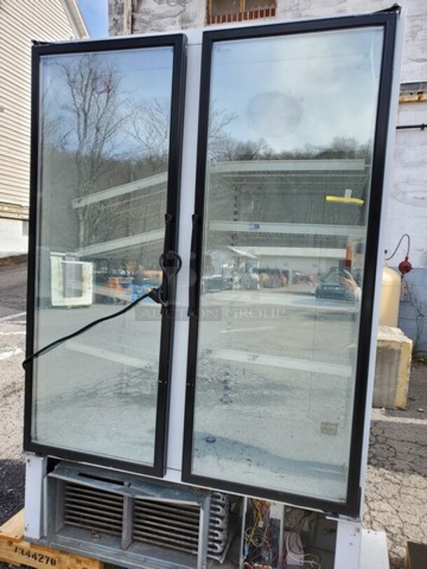 MB-Maters Bilt BLG-48HD 2 glass door merchandiser 115Volts Working! 50X33X76