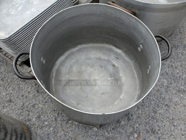 Aluminum Sauce Pot W/ Handles 18x10 - Image 4 of 4