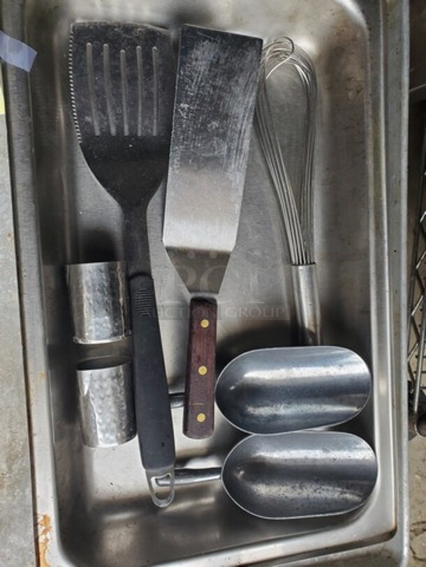 ALL ONE MONEY!! Kitchen utensils - Image 2 of 2