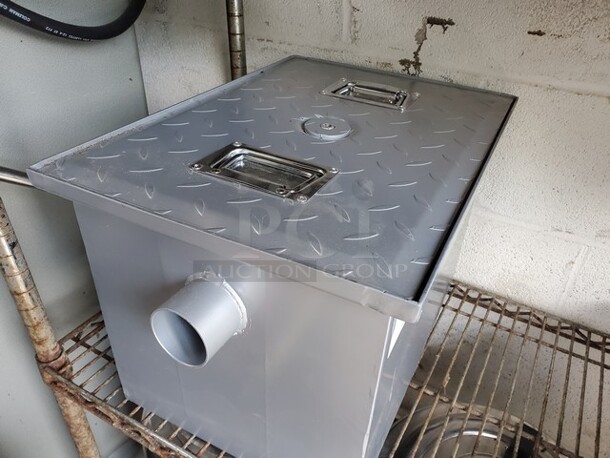 Grease Trap Like New! - Image 3 of 3