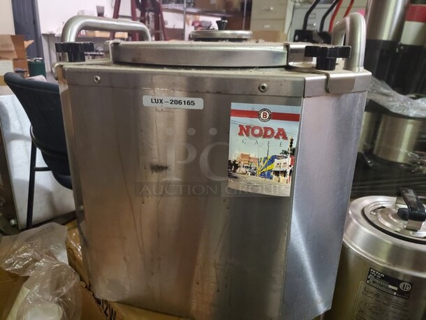 Fetco 6 Gal Luxus Thermal Coffee Dispenser, Stainless Steel - Image 4 of 4