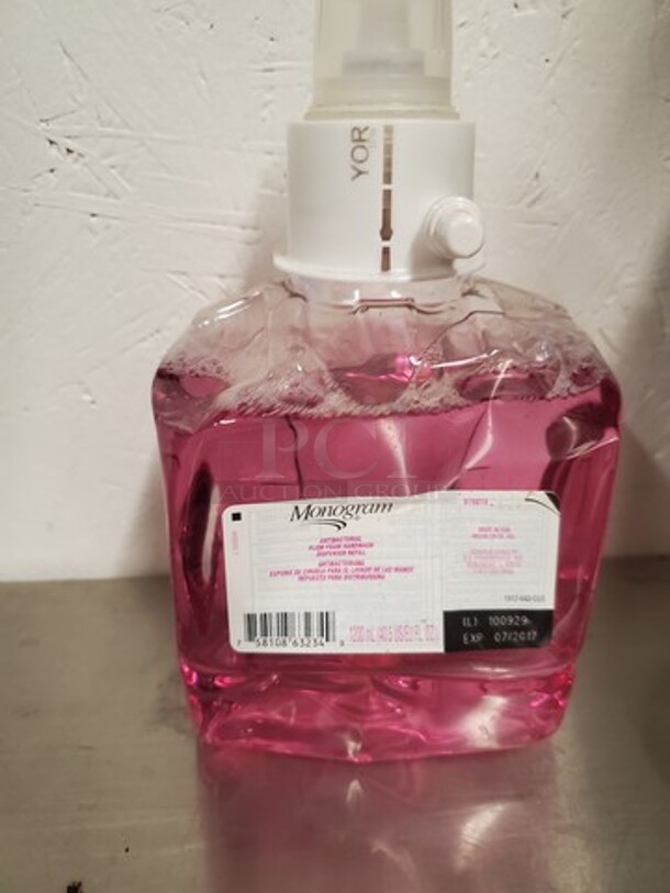Foam Handwash Dispenser refill  - Image 3 of 4