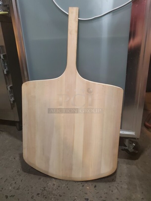 20" x 22" Wooden Pizza Peel with 12" Handle, Brand New! - Image 1 of 4