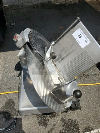 Berkel Commercial Slicer (Rusty plate/Missing plug)