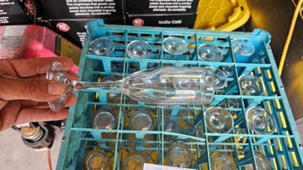 One Lot of Miscellaneous Glasses - Image 2 of 5