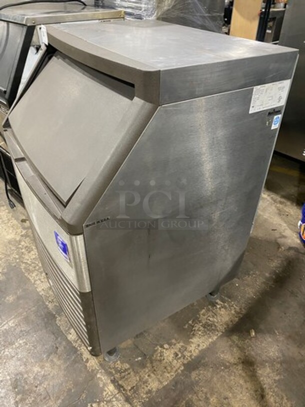 Manitowoc Commercial Undercounter Ice Maker Machine! All Stainless Steel! On Legs! Model: QY0214A SN: 050363031 115V 60HZ 1 Phase - Image 2 of 8