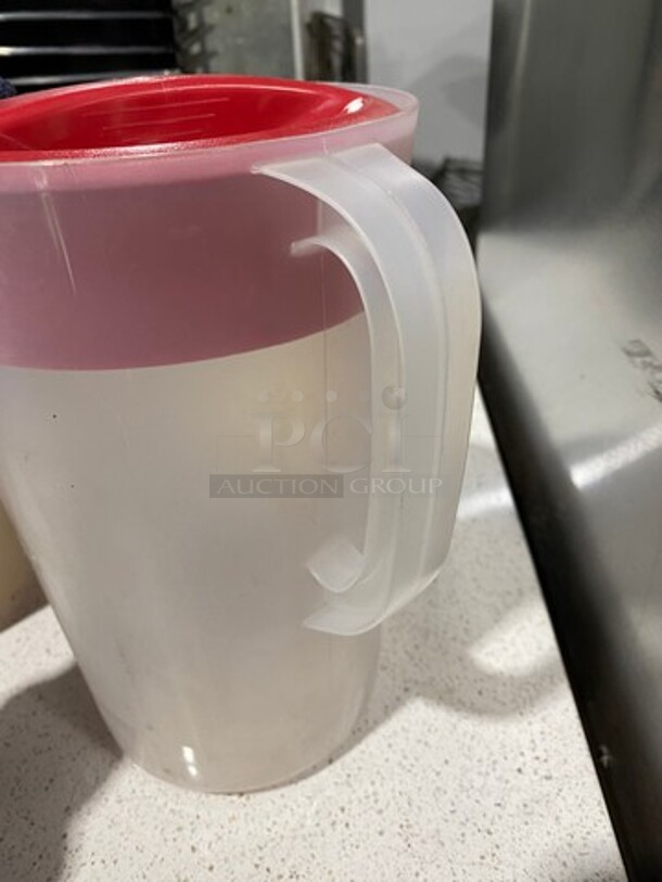 Clear Poly 1 Gallon Pitcher! With Lid 2x Your Bid! - Image 3 of 6