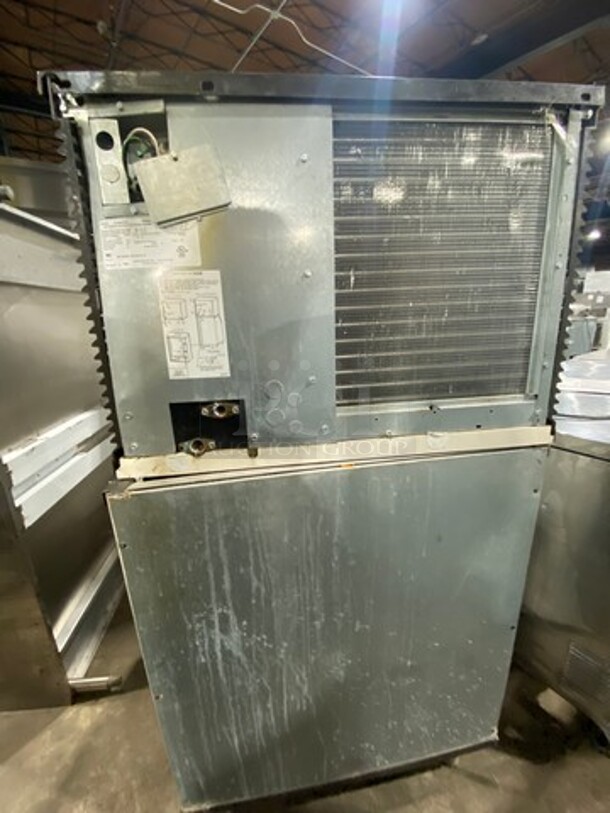 Manitowoc Commercial Ice Maker Machine! With Commercial Ice Bin! All Stainless Steel! On Legs! 2x Your Bid Makes One Unit! Model: IY0504A161 SN: 1101201409 115V 60HZ 1 Phase, Model: B400 SN: 110867279 - Image 3 of 9