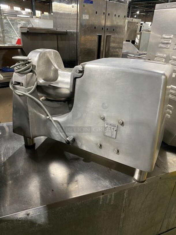 Hobart Commercial Countertop Buffalo Chopper! All Stainless Steel! Model: 84186 SN: 561128541 115V 60HZ 1 Phase  - Image 3 of 7
