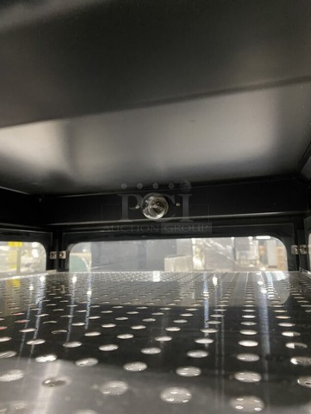 2019 Late Model! Hebvest Counter Top Hot Display Case Merchandiser! Model PD04HT Serial C851903018-UF7W! 120V 1 Phase!  - Image 5 of 8