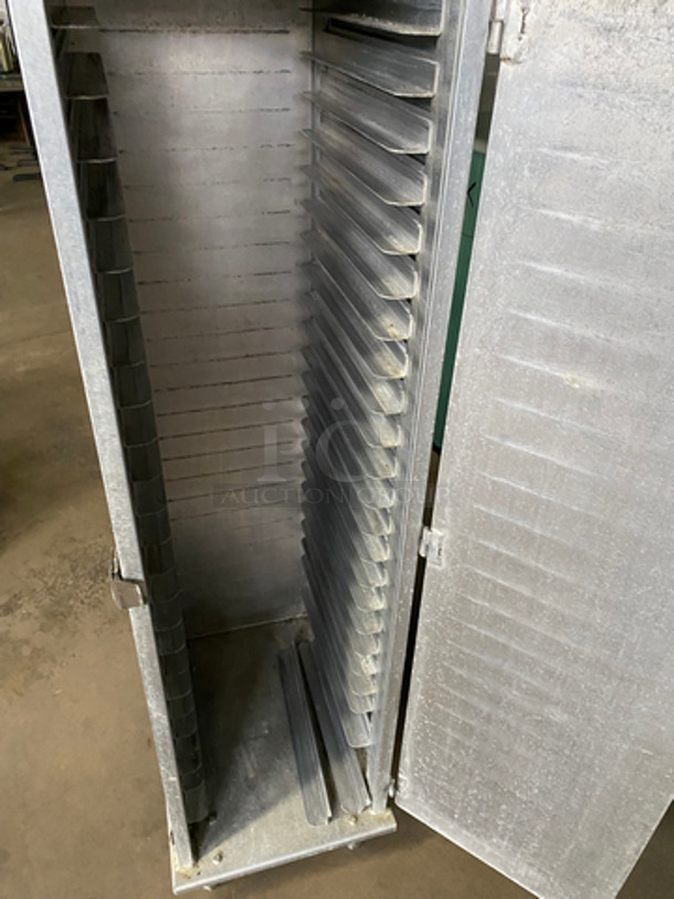 Lockwood Commercial Single Door Enclosed Pan Transport Rack! Solid Stainless Steel! On Legs! Model: CA60RR25 - Image 5 of 7