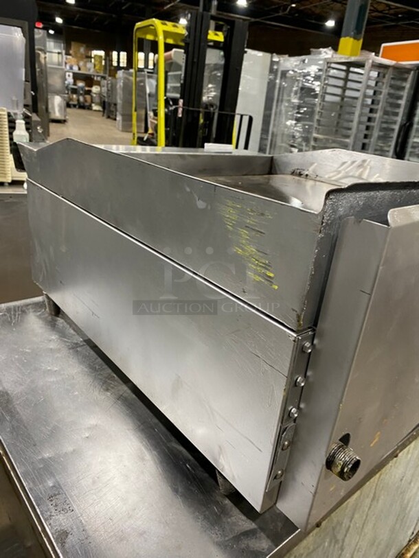 Stainless Steel Countertop Gas Powered Flat Grill! - Image 4 of 7