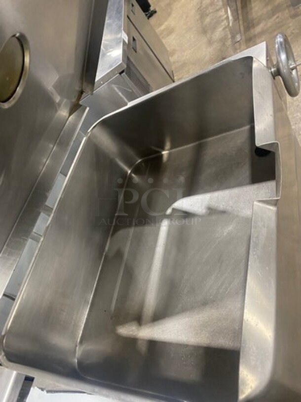Nice! GROEN Commercial Electric Powered Tilt Skillet/Braising Pan! All Stainless Steel! On Legs! - Image 5 of 8