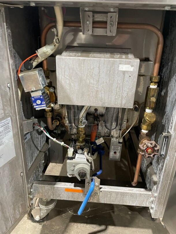 SWEET! Pitco Late Model Commercial 3 Bay Natural Gas Powered Pasta Cooker/Rethermalizer! All Stainless Steel! On Casters! 115V! Model: SRTG SN: G16AD007609! - Image 8 of 12