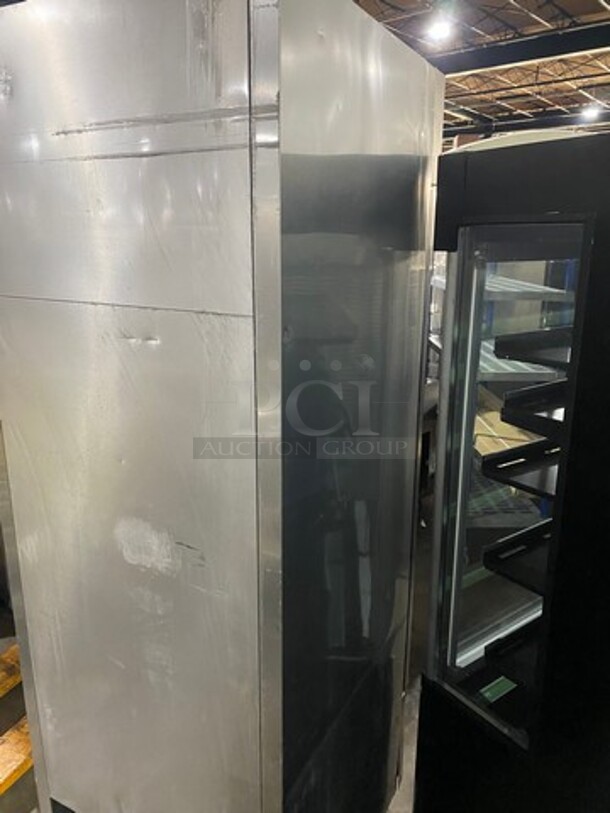 True Commercial Single Door Reach In Refrigerator! With Poly Coated Racks! Solid Stainless Steel! On Casters! Model: T23 SN: 11819948 115V 60HZ 1 Phase - Image 4 of 11