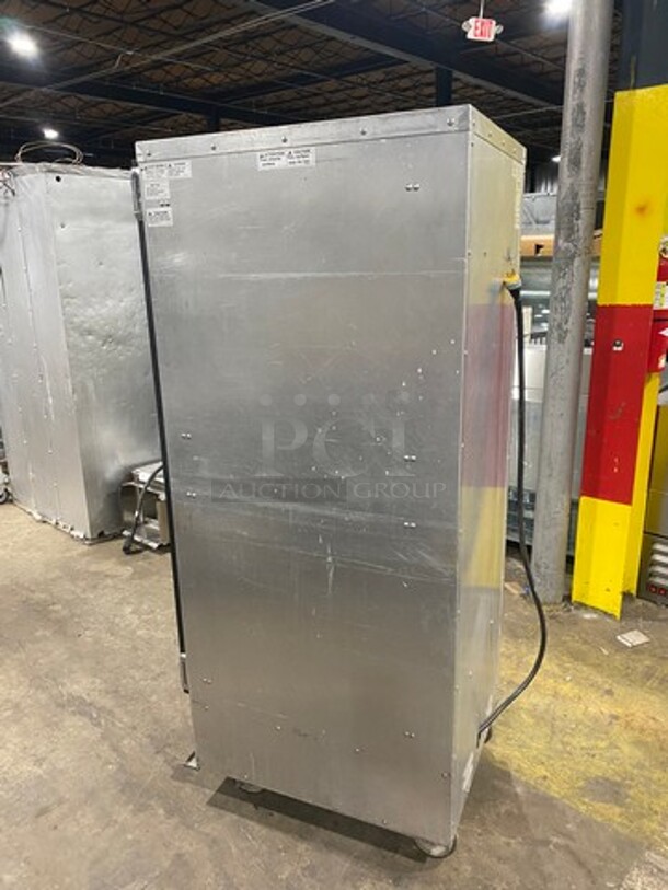 Cres Cor Commercial Single Door Food Warmer/Proofer Cabinet! Stainless Steel! On Casters! Model: 121PHUA11D SN: DAIJ172721563 120V 60HZ 1 Phase - Image 4 of 8