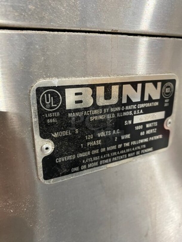 Bunn-O-Matic Commercial Countertop Coffee Maker! With 3 Coffee Pot Warmers! All Stainless Steel! Model: S SN: 63221 120V 60HZ 1 Phase - Image 8 of 9