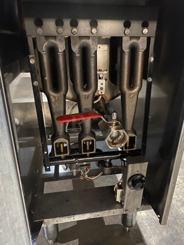 American Range Commercial Natural Gas Powered Deep Fat Fryer! With Backsplash! All Stainless Steel! On Legs! Model: AF-35/50 SN: 150602CO0417 - Image 6 of 8