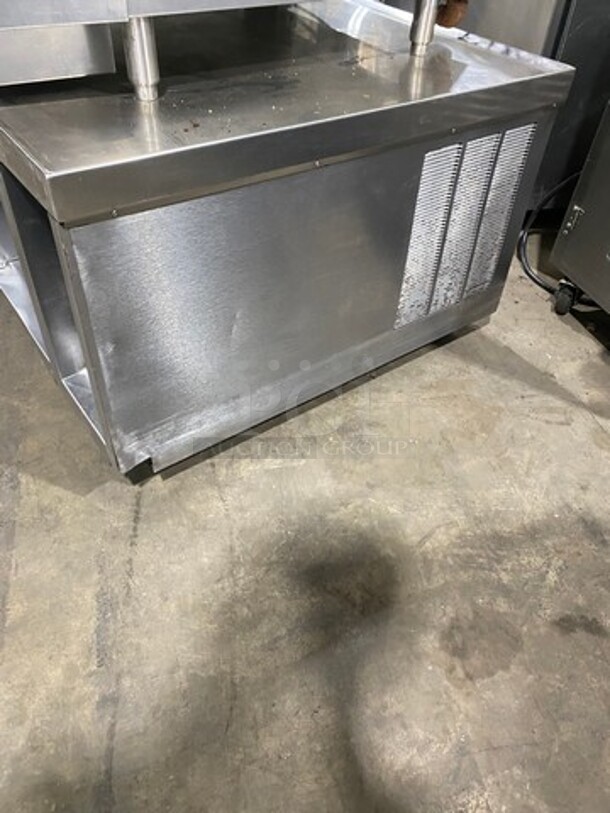 Delfield Commercial Refrigerated 2 Drawer Chef Base! All Stainless Steel! On Casters! SN: 1509150000570 115V 60HZ 1 Phase - Image 2 of 10