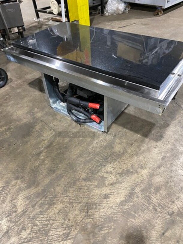 DELFIELD Stainless Steel Commercial MARBLE TOP Cold Pan Drop In! 
Model N8245GP Serial # 1905150000933
115V/60Hz/ 1 Phase
 - Image 2 of 5