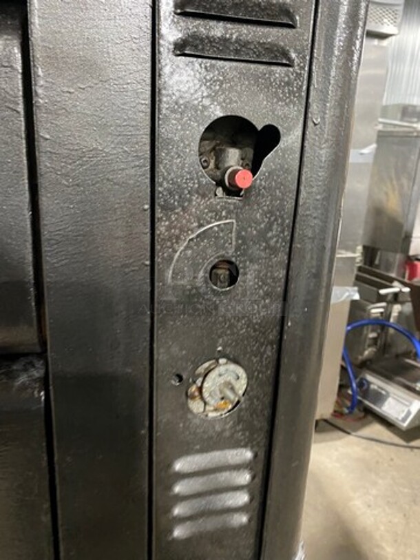Blodgett Commercial Natural Gas Powered Double Deck Baking/Roasting Oven! All Stainless Steel! 2x Your Bid Makes One Unit! Model: 981 SN: 10183A9459101 - Image 10 of 12