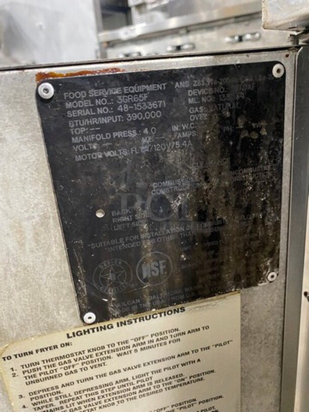 WOW! Vulcan Commercial Natural Gas Powered 3 Bay Deep Fat Fryer! All Stainless Steel! On Casters! Model: 3GR65F SN: 481533671 - Image 9 of 10