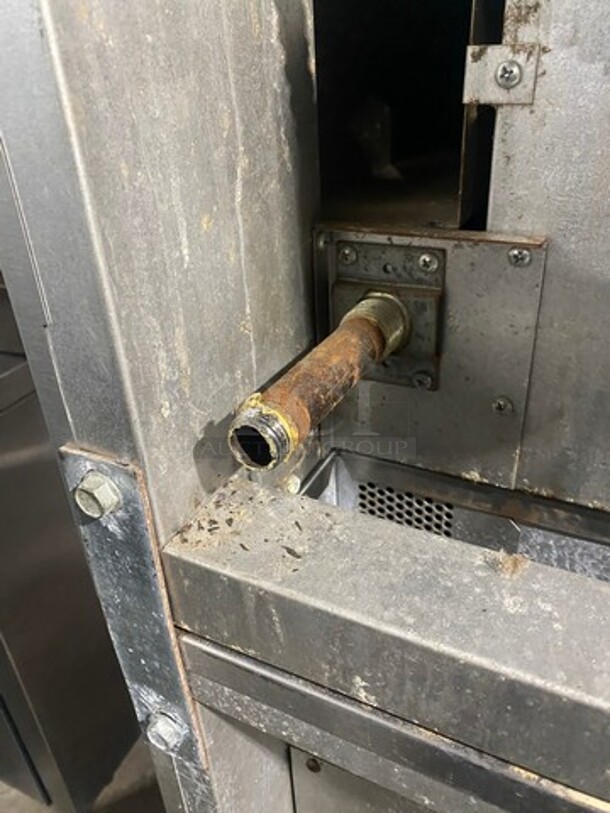 BEAUTIFUL! Blodgett Commercial Double Deck Natural Gas-Powered Full-Size Convection Ovens! With View Through Doors! With Metal Oven Racks! With Thermostatic Controls! On Legs! 2 X Your Bid Makes One Unit! - Image 6 of 11