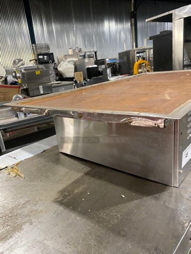 Garland Electric Powered Drop In Teppanyaki Plancha Grill! Thermostatic Control! Model: E223648GMX SN: 1110100101255 208V 60HZ 1 Phase - Image 3 of 8
