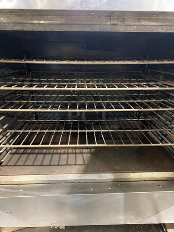 Southbend Single Deck Convection Oven! With View Through Doors! Metal Oven Racks! All Stainless Steel! - Image 5 of 8