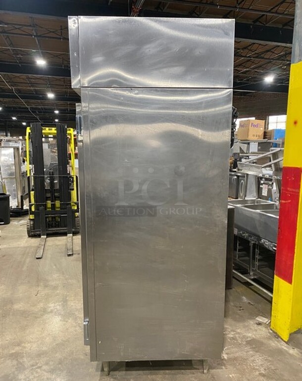 Victory Commercial Single Door Reach In Freezer! All Stainless Steel! On Legs! - Image 2 of 8