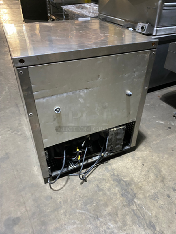 True Commercial Single Door Lowboy/Worktop Freezer! All Stainless Steel! Model: TUC27F SN: 5228462 115V 60HZ 1 Phase - Image 3 of 7