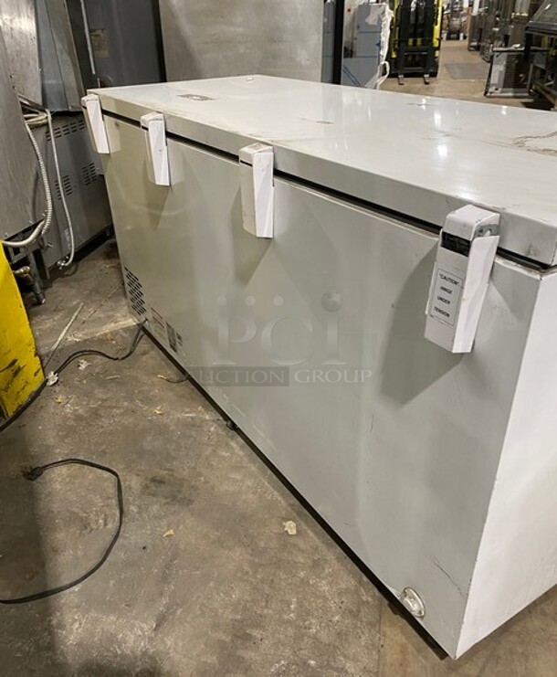 Ojeda Commercial Reach Down Chest Freezer! MODEL NCFH68 SN:001269130415A 120V 1PH - Image 4 of 7