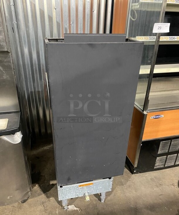 Pitco All Stainless Steel Commercial Natural Gas Powered Deep Fat Fryer! With Backsplash! With 2 Metal Frying Baskets! On Legs! MODEL 40S SN: G17JB061150  - Image 3 of 10