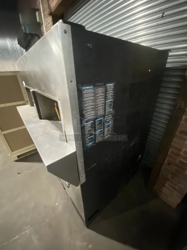 LIKE NEW! Wood Stone Stainless Steel Commercial Floor Style Wood and Gas Fired In Forno Double Deck Pizza Oven! Working When Removed!  - Image 2 of 10