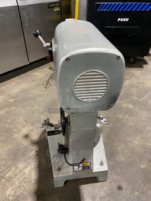 Boxer Commercial Countertop 20Qt Planetary Mixer! Model: MIX5120 SN: C410010166 - Image 3 of 10