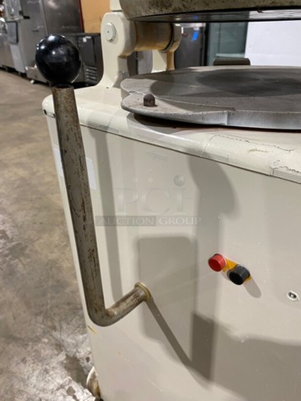 Jeremi Commercial Floor Style Heavy Duty Dough Divider! WORKING WHEN REMOVED! 220/380V - Image 8 of 10