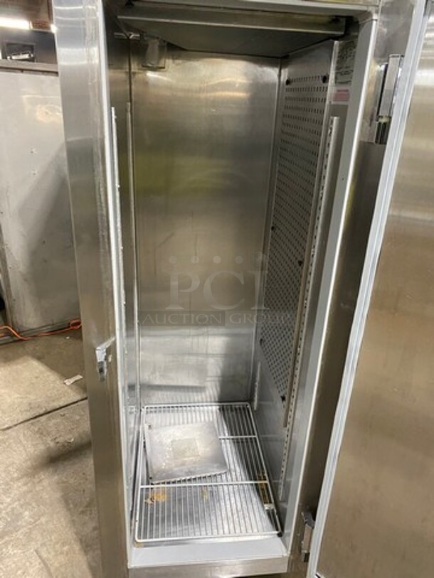 Continental Commercial Single Door Reach-In Cooler! Solid Stainless Steel! On Casters! Model: DL1RSS SN: 14348204 115V 60HZ 1 Phase - Image 5 of 8