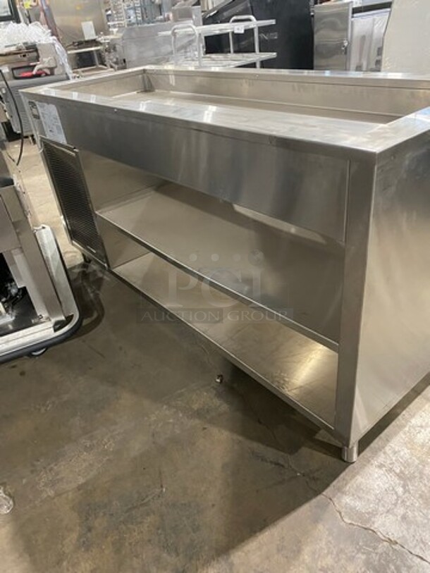 OUT OF THE BOX! NEVER USED! Bayonne Commerical 5 Bay Cold Pan/Cold Food Buffet Counter! With Folding Serving Counter! With 2 Shelf Storage Underneath! All Stainless Steel! On Legs! Model: CPM72 SN: 7195 120V 60HZ 1 Phase - Image 4 of 10
