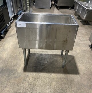All Stainless Steel Ice Bin! On Legs!