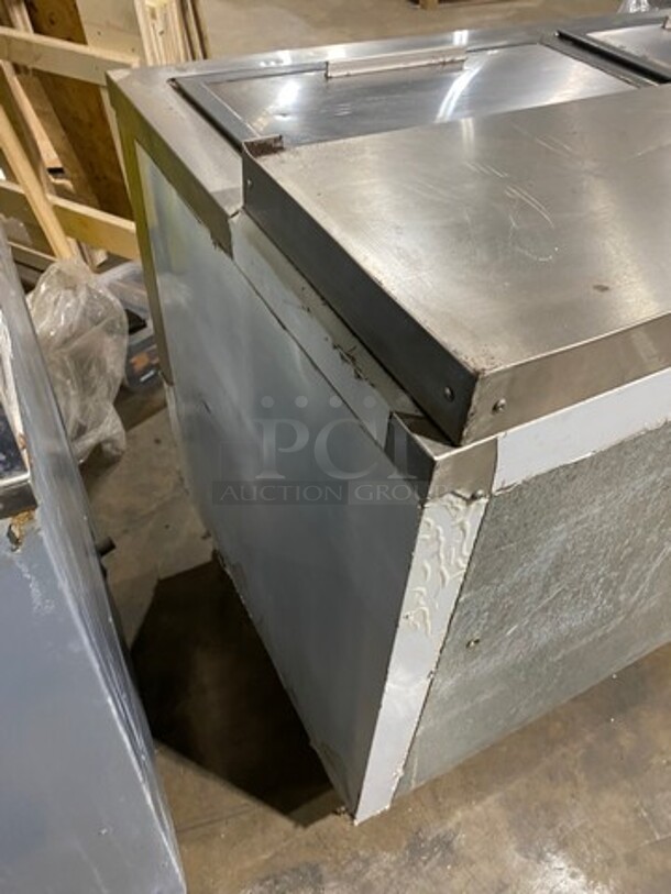 Leader Commercial 3 Door Beer Cooler! Solid Stainless Steel! Model: ESBC72SC SN: NQ10S1410 115V 60HZ 1 Phase - Image 4 of 9