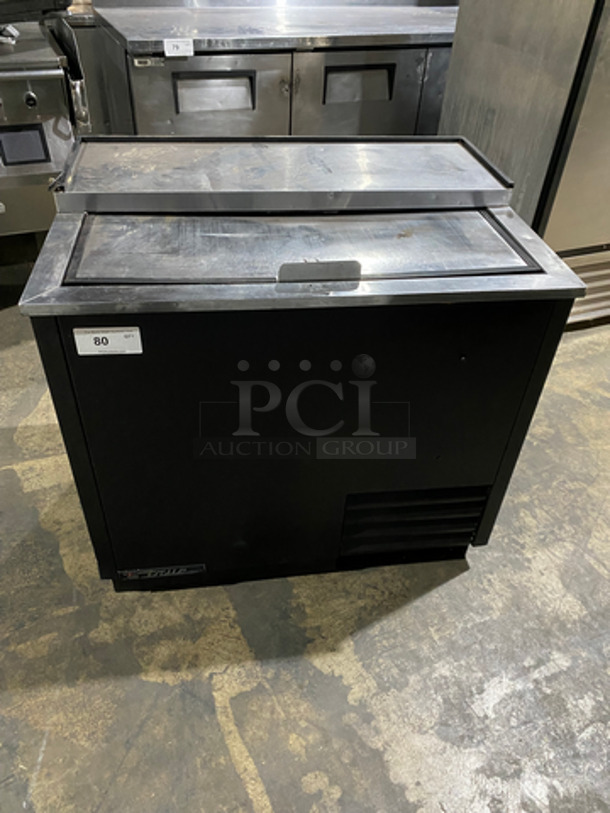 True Commercial Under The Counter Beer Bottle Cooler! With Single Sliding Stainless Steel Top Door! Model: TD3612 SN: 1811647 115V 60HZ 1 Phase - Image 1 of 8