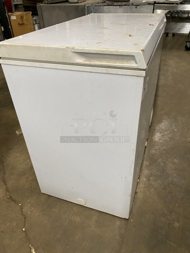 Haier White Commercial Chest Freezer/ Cooler! Model: IICM071PA SN: B300GJE5600WTDCR2117 115V 60HZ - Image 3 of 8