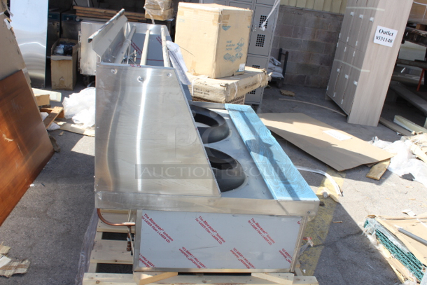 BRAND NEW scratch and dent! NO OBSERVABLE DAMAGE!! Town Y-2-SS-N York™ Two Chamber Natural Gas Wok Range with 13" Mandarin and 20" Cantonese Chamber - 191,000 BTU S/N: 250340. Chip in the metal.   - Image 3 of 12