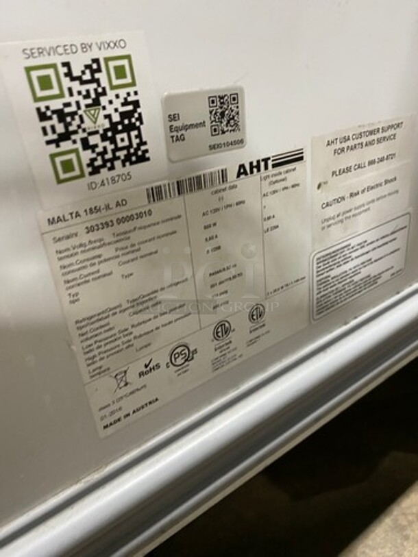 AHT Commercial Reach Down Chest Freezer Display! With Poly Coated Baskets! Model: MALTA185 SN: 30339300003010 120V 60HZ 1 Phase - Image 8 of 10