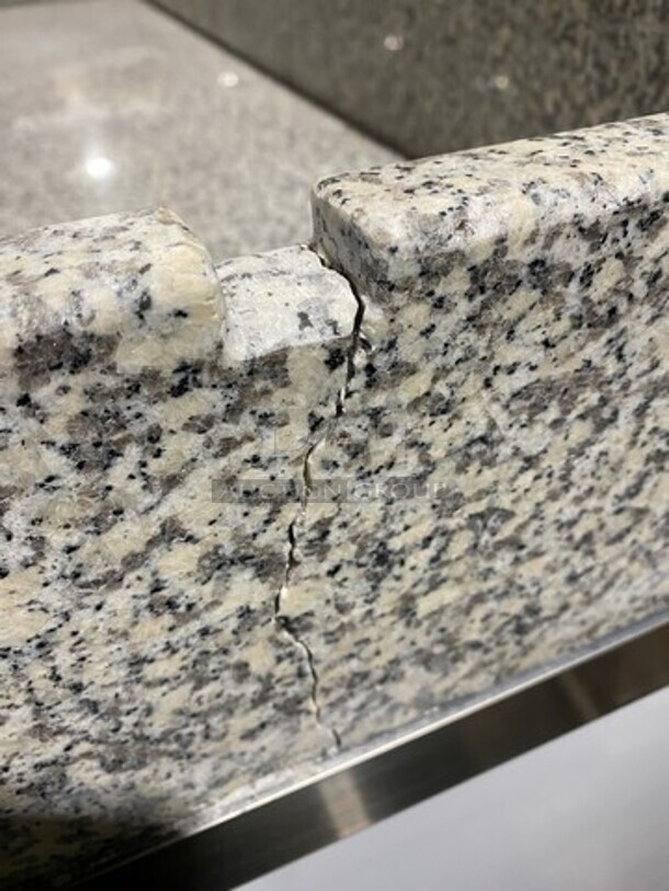 AMAZING! NEW! SCRATCH-N-DENT! Omcan Commercial Refrigerated Italian Style Marble Top Pizza Prep Table! With 3 Door Storage Space Underneath! Poly Coated Racks! All Stainless Steel! Model: PTCN0581 110V - Image 8 of 8