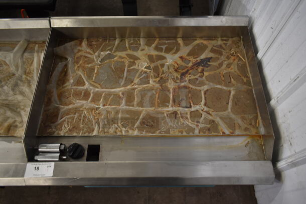 BRAND NEW SCRATCH AND DENT! 2021 Avantco 177CAG36TG Stainless Steel Commercial Countertop Natural Gas Powered Flat Top Griddle. 30,000 BTU. - Image 2 of 6