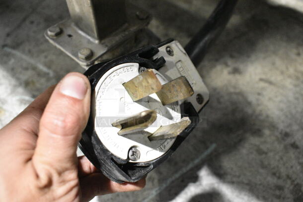 3 2018 Turbochef HhC2020 Stainless Steel Commercial Countertop Electric Powered Conveyor Rapid Cook Oven on Commercial Casters. 208/240 Volts, 1 Phase. 3 Times Your Bid! - Image 4 of 12