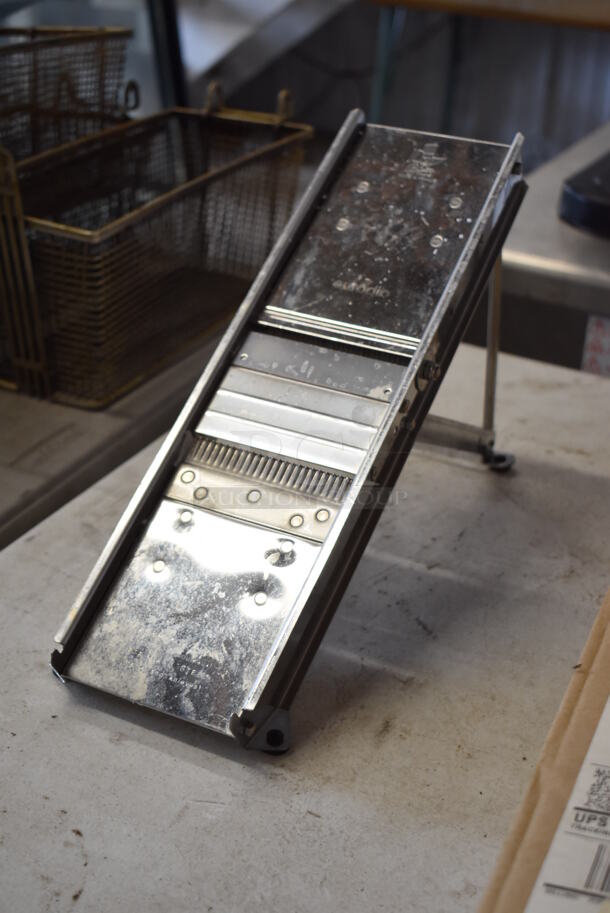 Stainless Steel Mandolin Slicer. 5.5x16x2.5 - Image 3 of 4