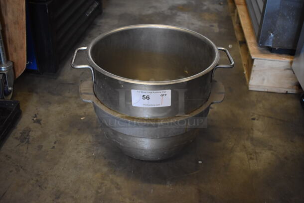 RN30-75M Stainless Steel Commercial Mixing Bowl. Appears To Be 30 Quart.